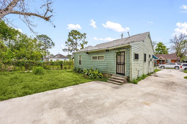 4617 Vernon Street, Houston, TX 77020