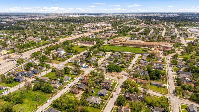 4617 Vernon Street, Houston, TX 77020