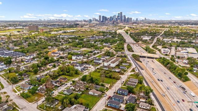 4617 Vernon Street, Houston, TX 77020