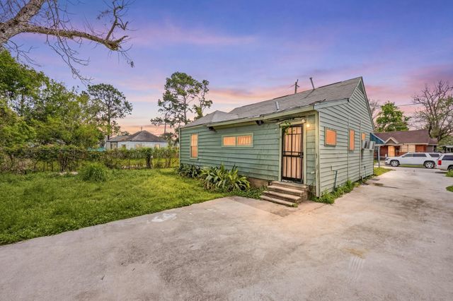 4617 Vernon Street, Houston, TX 77020