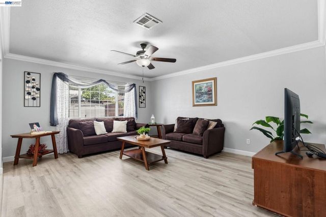 15940 Warfield Rd, Lathrop, CA 95330
