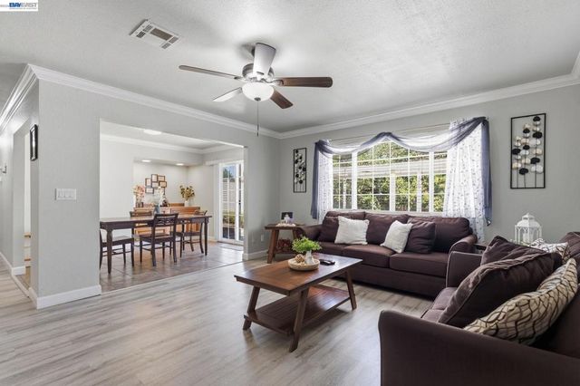 15940 Warfield Rd, Lathrop, CA 95330