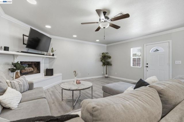 15940 Warfield Rd, Lathrop, CA 95330