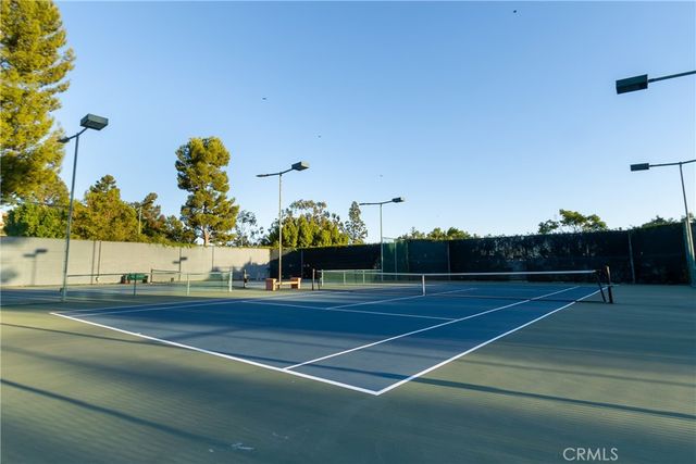 9551 Via Ricardo, Burbank, CA 91504