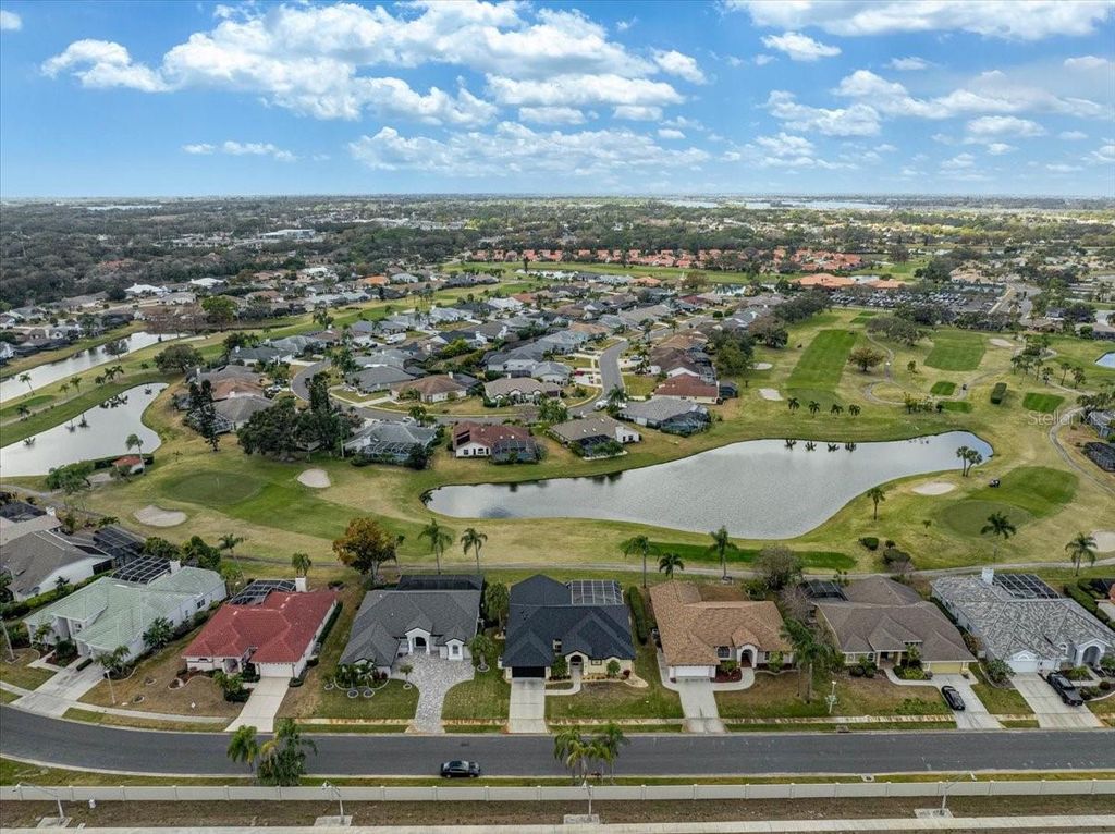 Image 2 of property listing at 5072 KILTY COURT E, Bradenton, FL 34203