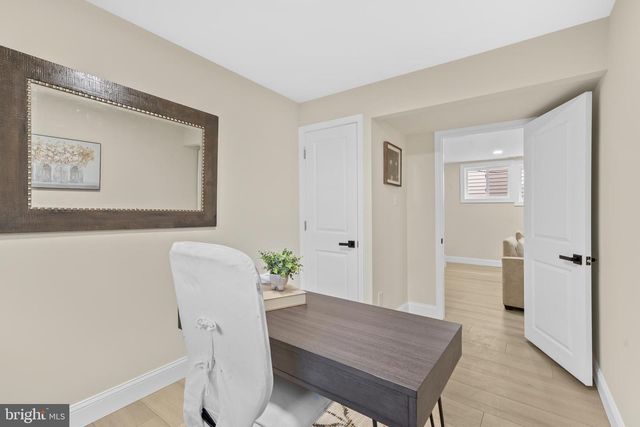 120 CANTERBURY RD, Mount Laurel, NJ 08054