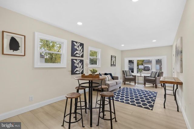 120 CANTERBURY RD, Mount Laurel, NJ 08054