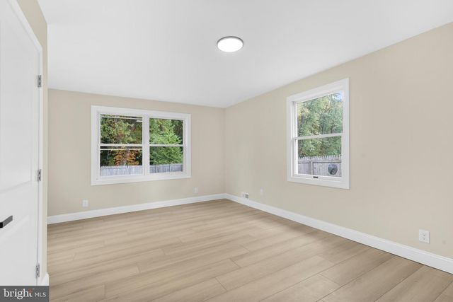 120 CANTERBURY RD, Mount Laurel, NJ 08054