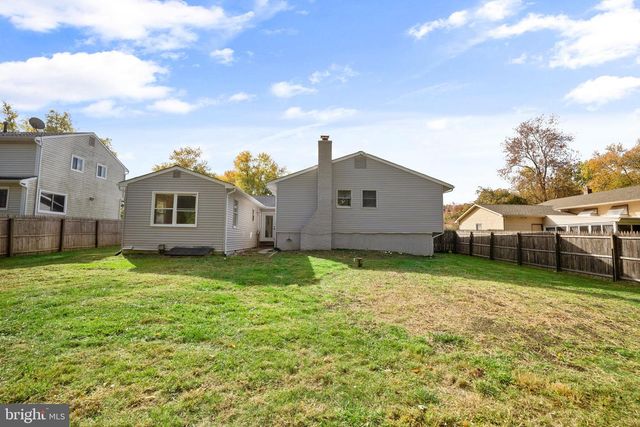 120 CANTERBURY RD, Mount Laurel, NJ 08054