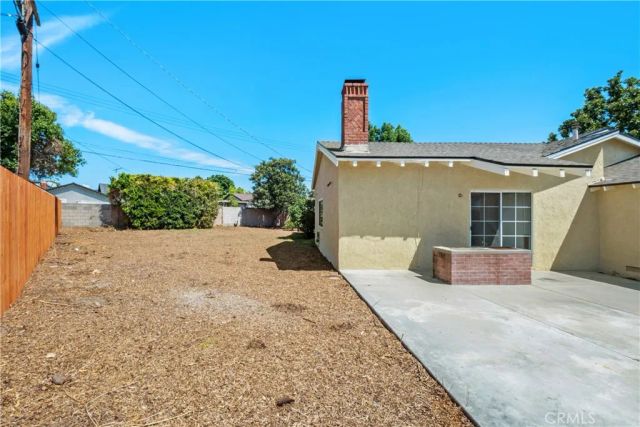 805 S Oakhaven, Anaheim, CA 92804