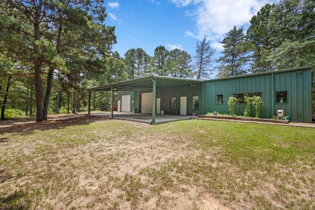2226 Holly Road, Gilmer, TX 75644