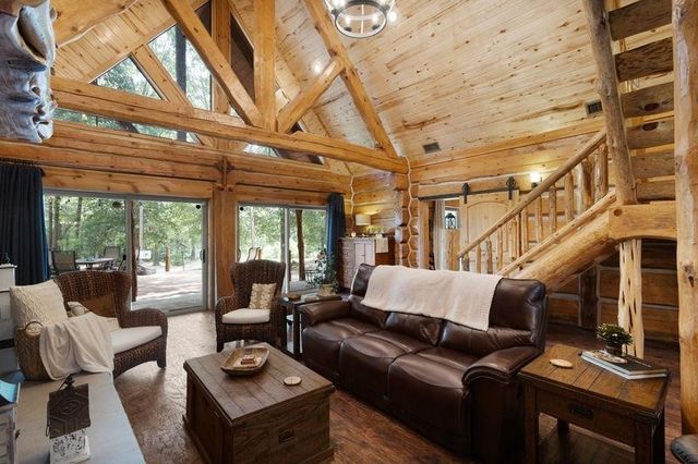 2226 Holly Road, Gilmer, TX 75644
