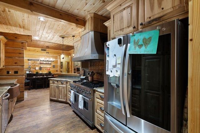 2226 Holly Road, Gilmer, TX 75644