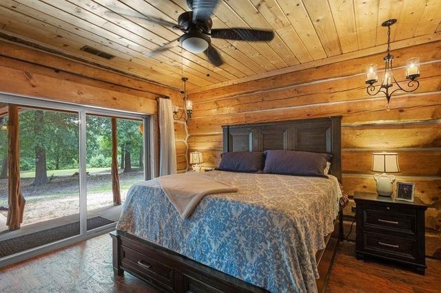 2226 Holly Road, Gilmer, TX 75644