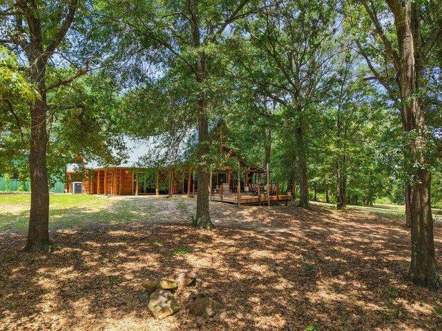 2226 Holly Road, Gilmer, TX 75644