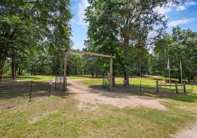 2226 Holly Road, Gilmer, TX 75644