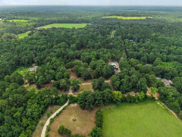 2226 Holly Road, Gilmer, TX 75644
