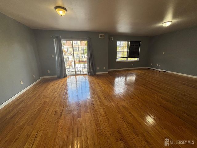 174 Keer Avenue, Newark, NJ 07112