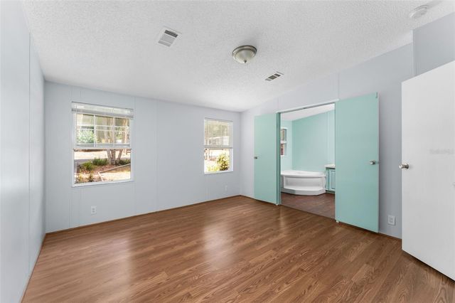 5841 SE 164TH AVENUE, Ocklawaha, FL 32179