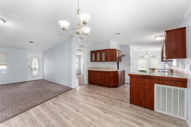 5841 SE 164TH AVENUE, Ocklawaha, FL 32179