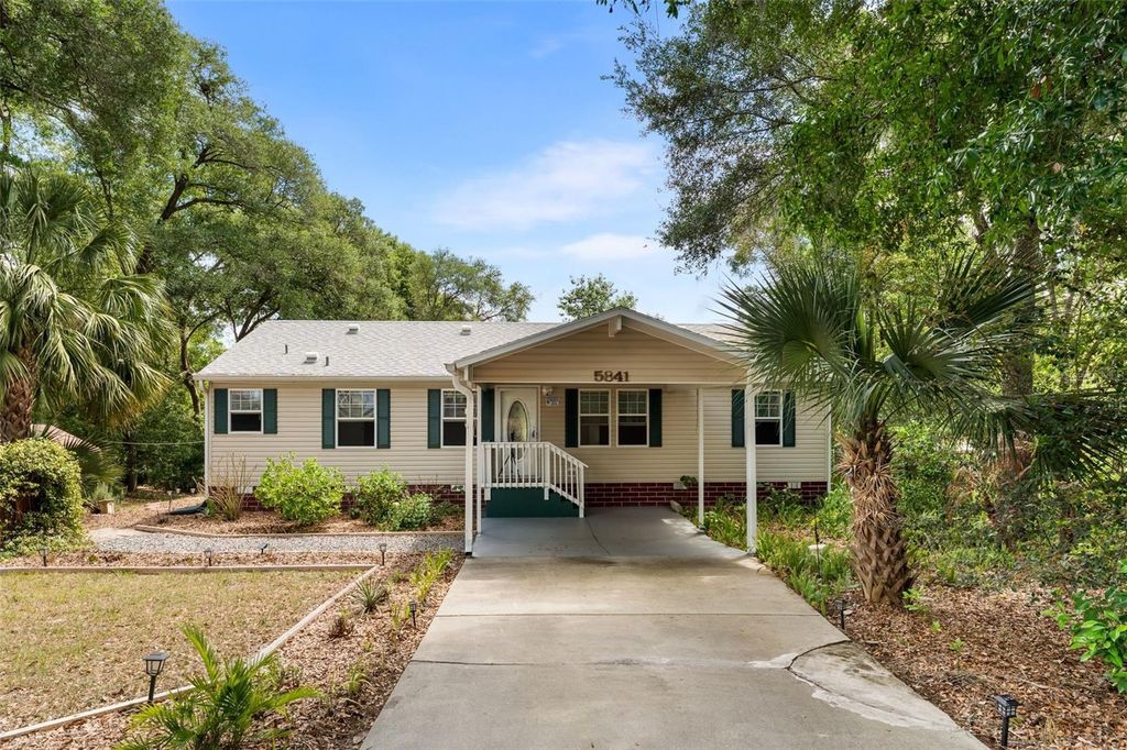 5841 SE 164TH AVENUE, Ocklawaha, FL 32179