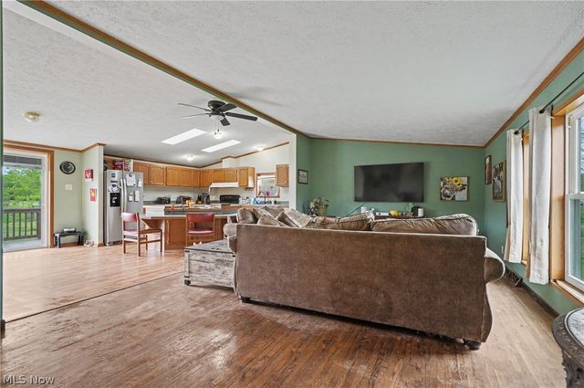 788 State Route 88 NE, Bristolville, OH 44402