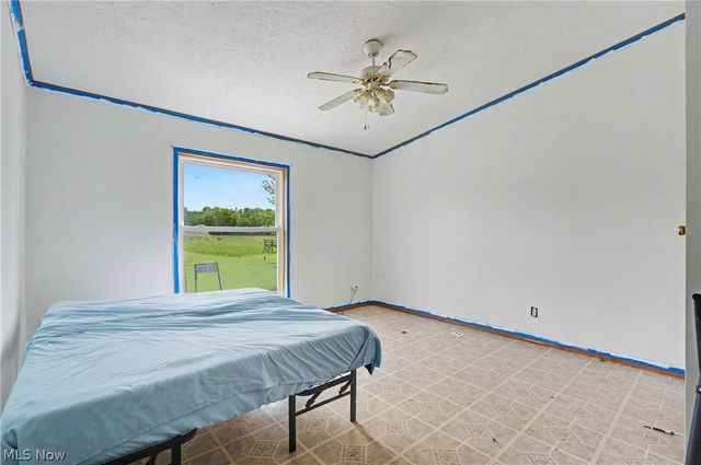 788 State Route 88 NE, Bristolville, OH 44402