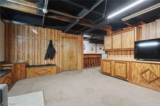 788 State Route 88 NE, Bristolville, OH 44402