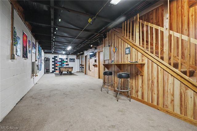 788 State Route 88 NE, Bristolville, OH 44402