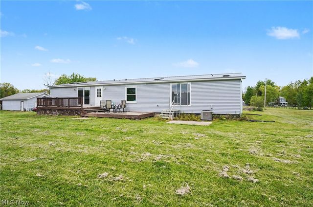 788 State Route 88 NE, Bristolville, OH 44402