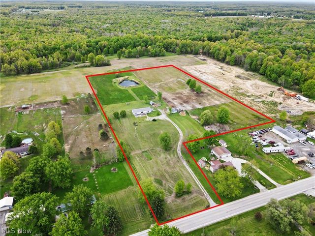 788 State Route 88 NE, Bristolville, OH 44402