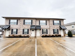305 Rowand Ct B, Clarksville, TN 37042