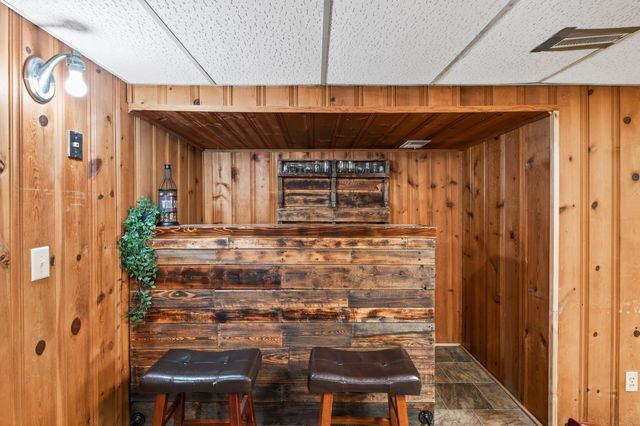 1387 Hadley Avenue N, Oakdale, MN 55128