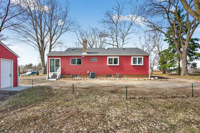 1387 Hadley Avenue N, Oakdale, MN 55128