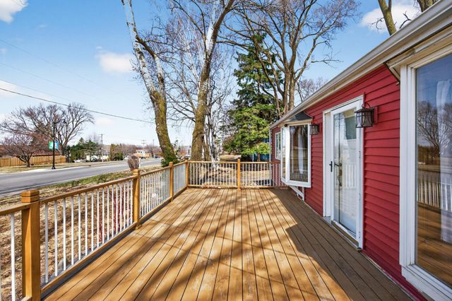 1387 Hadley Avenue N, Oakdale, MN 55128