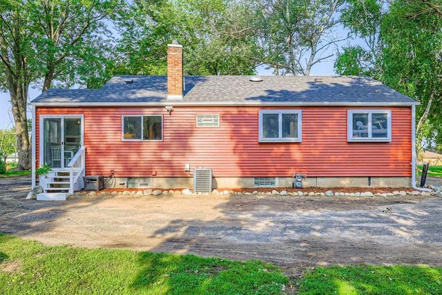 1387 Hadley Avenue N, Oakdale, MN 55128