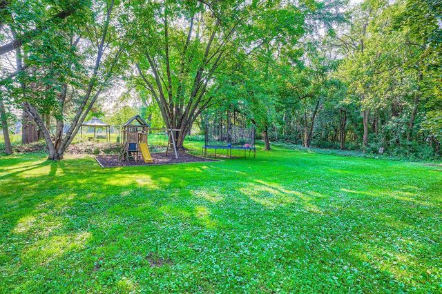 1387 Hadley Avenue N, Oakdale, MN 55128