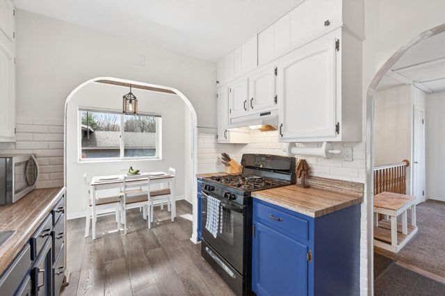 1387 Hadley Avenue N, Oakdale, MN 55128