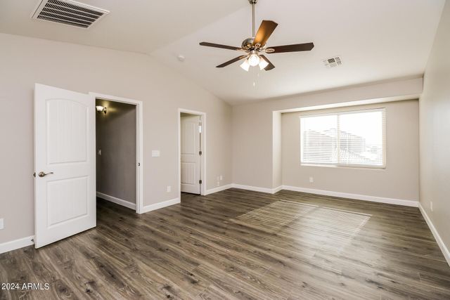 5019 E Iolite Street, San Tan Valley, AZ 85143