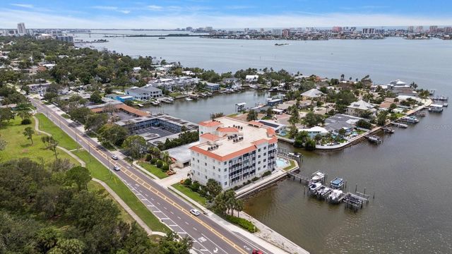 1860 N FORT HARRISON AVENUE 402, Clearwater, FL 33755