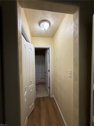 5565 Taylors Walke LN, Virginia Beach, VA 23462