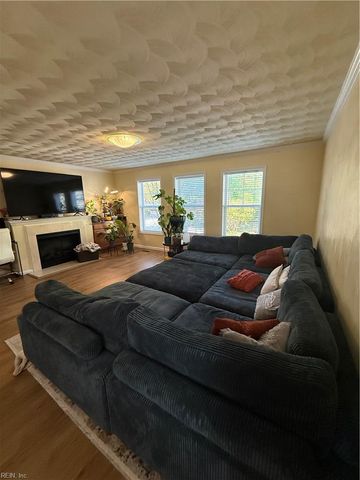 5565 Taylors Walke LN, Virginia Beach, VA 23462