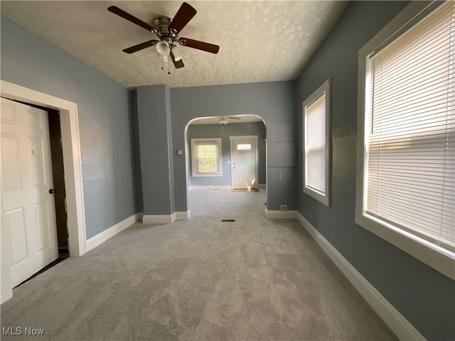 4313 Warner Road, Cleveland, OH 44105