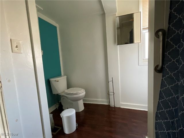 4313 Warner Road, Cleveland, OH 44105