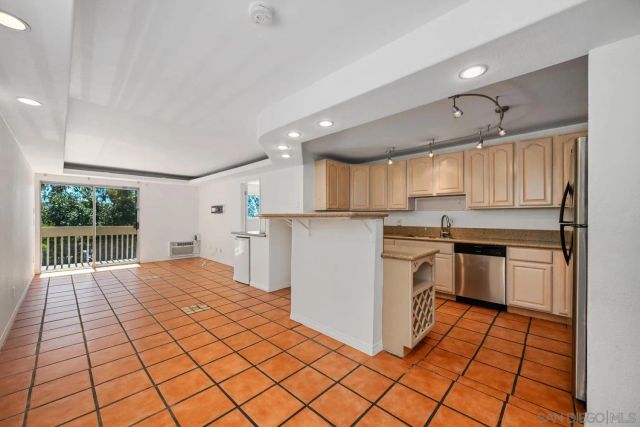 6255 Rancho Mission Rd 101, San Diego, CA 92108