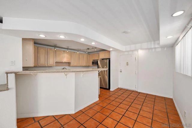 6255 Rancho Mission Rd 101, San Diego, CA 92108