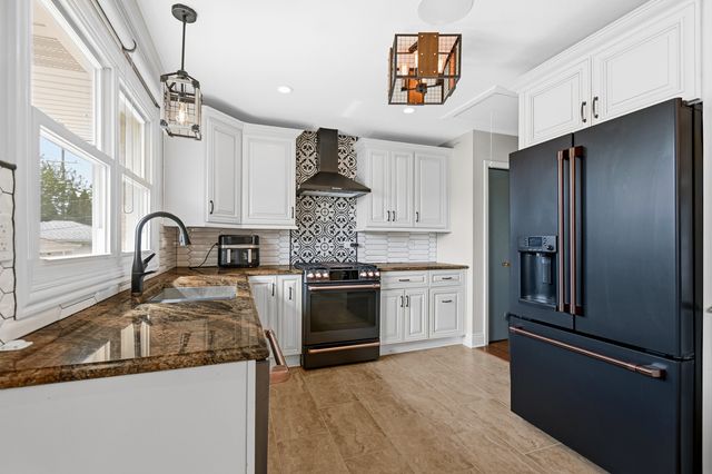9632 Kilpatrick Avenue, Oak Lawn, IL 60453