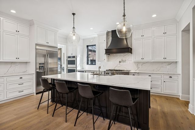 4520 Shys Hill Rd, Nashville, TN 37215