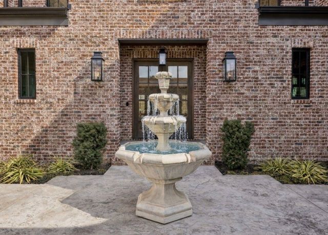 4520 Shys Hill Rd, Nashville, TN 37215
