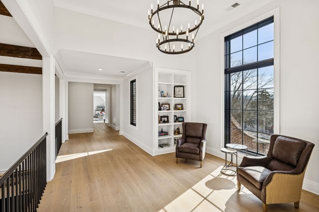 4520 Shys Hill Rd, Nashville, TN 37215